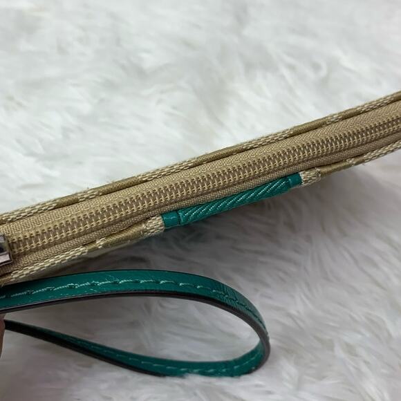 COACH Green Khaki Signature Canvas Wristlet - Picture 5 of 8